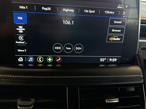 Used 2021 GMC Yukon SLT w/ SLT Premium Package image 6