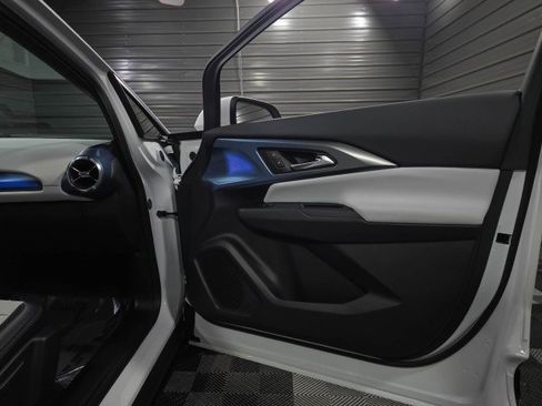 Used 2025 Chevrolet Equinox EV LT image 17