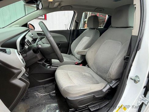 Used 2020 Chevrolet Sonic LT FWD image 16