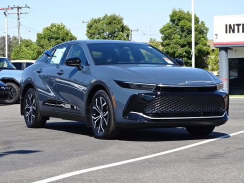 New 2026 Toyota Crown AWD/4WD image 1