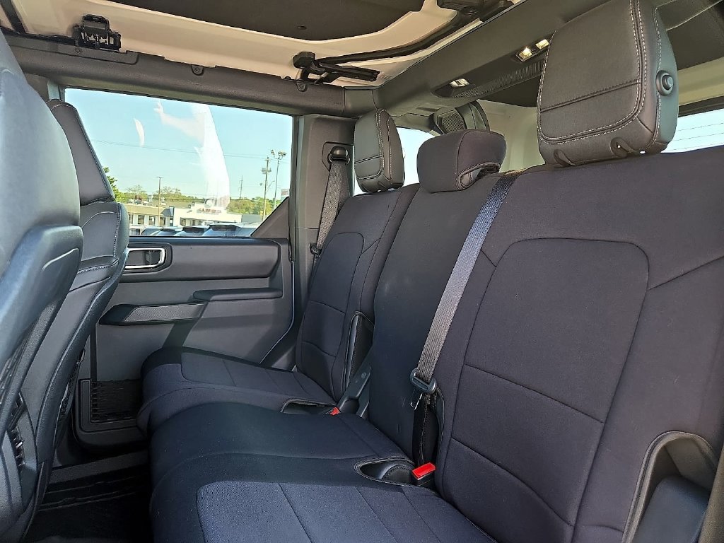 Used 2025 Ford Bronco Badlands AWD/4WD image 10