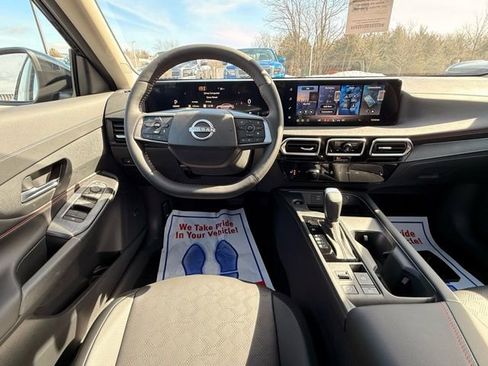 New 2026 Nissan Sentra SR w/ SR Premium Package image 21