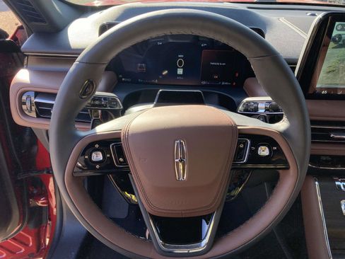 New 2026 Lincoln Aviator Reserve w/ Luxury Package image 31