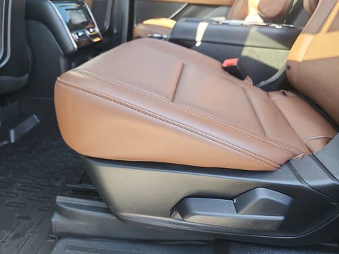 Used 2023 Lincoln Aviator Reserve w/ Equipment Group 201A image 27