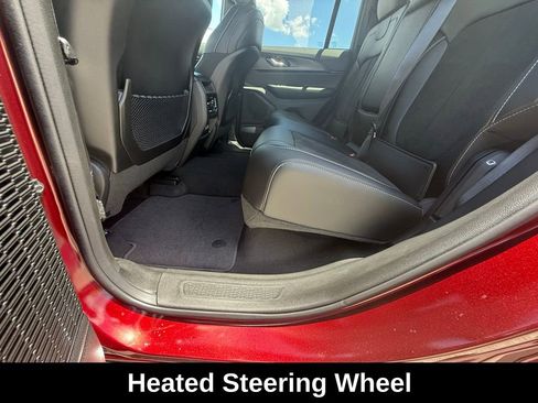 New 2025 Jeep Grand Cherokee Altitude image 37