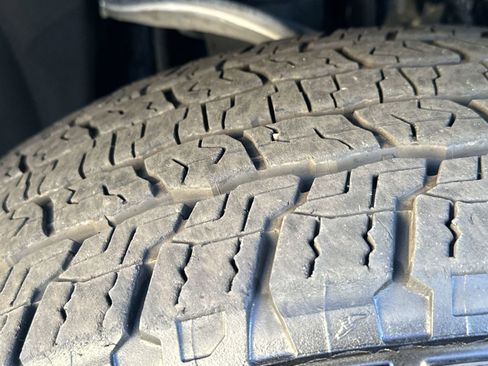 Certified 2025 Chevrolet Tahoe Z71 image 12