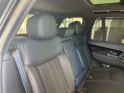 Used 2024 Land Rover Range Rover SE AWD/4WD image 30