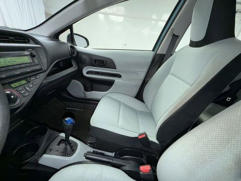 Used 2013 Toyota Prius C One image 22