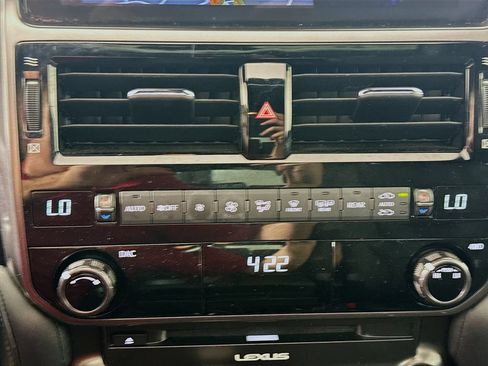 Used 2022 Lexus GX 460 w/ Black Line Special Edition AWD/4WD image 16