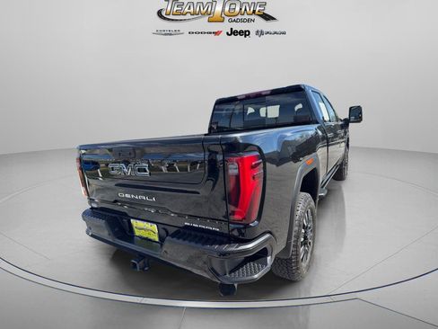 Used 2026 GMC Sierra 2500 Denali Ultimate w/ Max Trailering Package image 8