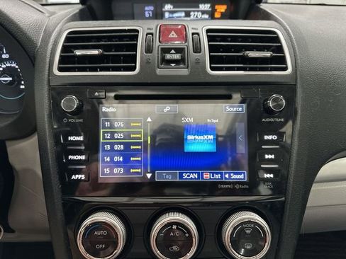 Used 2018 Subaru Forester 2.5i Premium AWD/4WD image 16