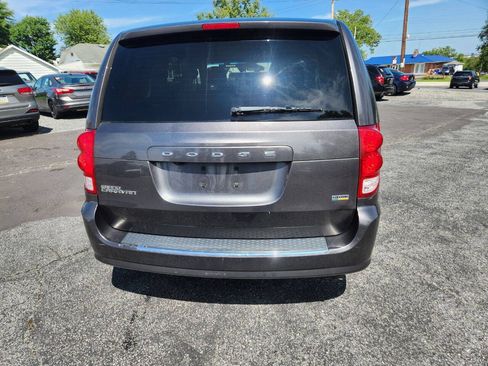 Used 2016 Dodge Grand Caravan SE w/ Quick Order Package 29E SE FWD image 6