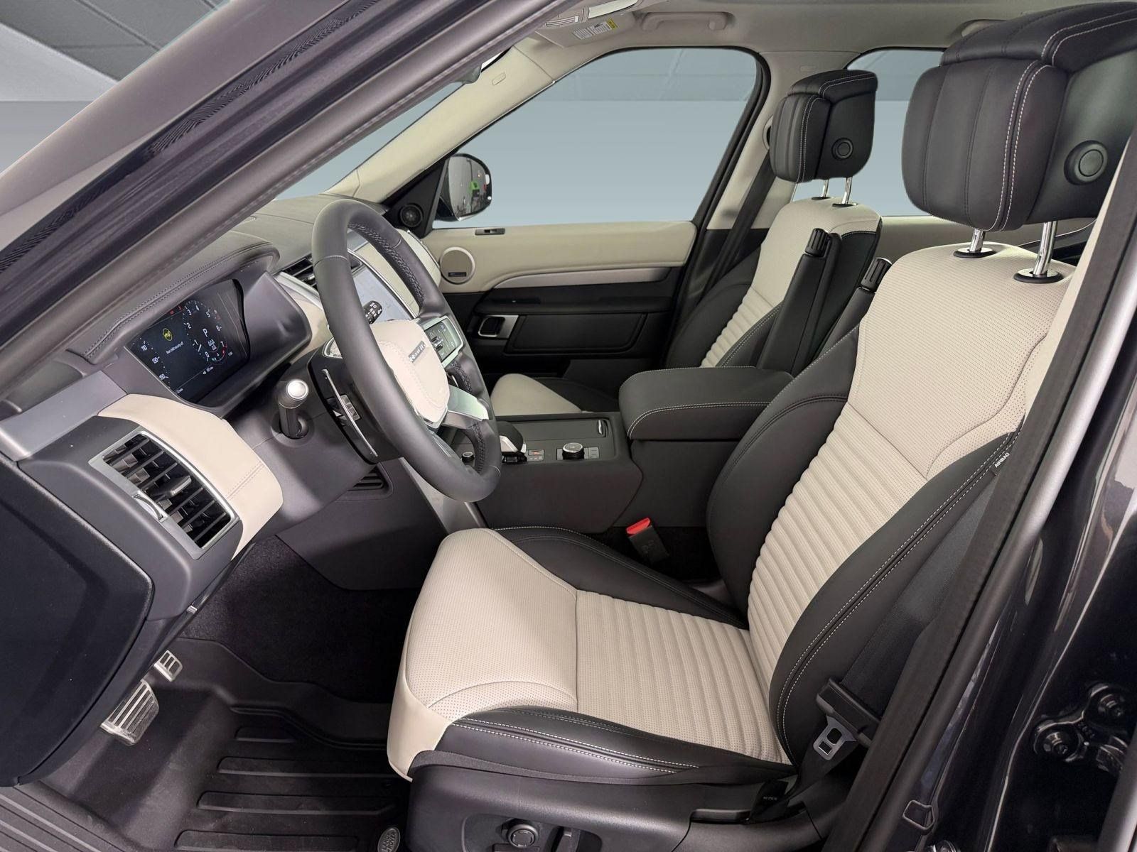 New 2026 Land Rover Discovery Limited Edition AWD/4WD image 5