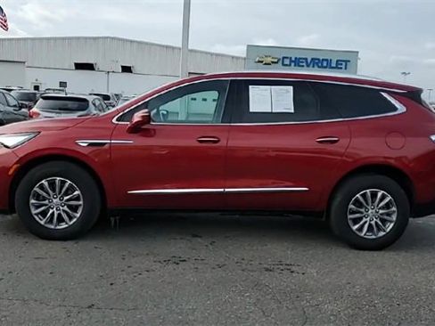 Used 2024 Buick Enclave Premium image 5