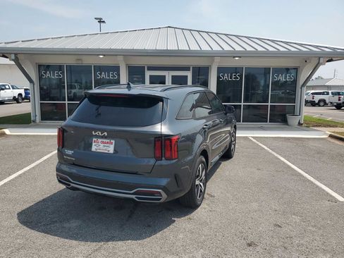 Used 2023 Kia Sorento S FWD image 5