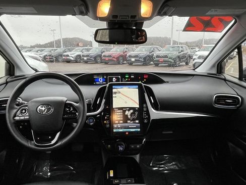 Certified 2022 Toyota Prius Limited image 16