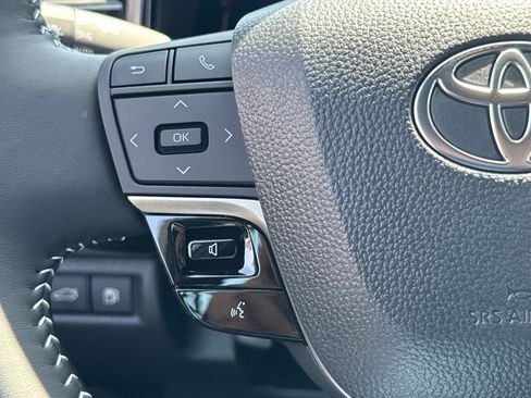 New 2026 Toyota Camry SE FWD image 22