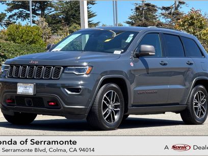 Used 2018 Jeep Grand Cherokee Trailhawk w/ Trailhawk Luxury Group