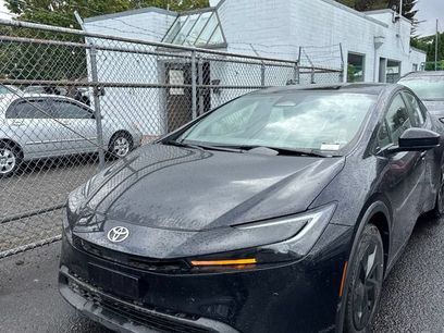 Used 2025 Toyota Prius LE