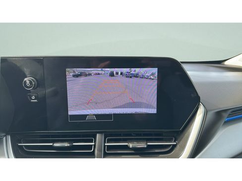 Used 2025 Chevrolet Trax LS FWD image 15