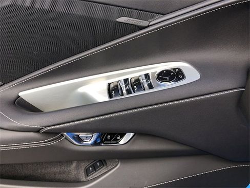 Used 2025 Chevrolet Corvette Z06 image 21