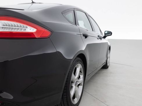 Used 2013 Ford Fusion SE FWD image 14