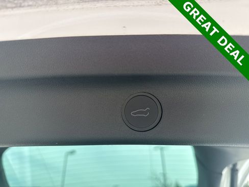 Used 2023 Tesla Model Y Long Range image 8