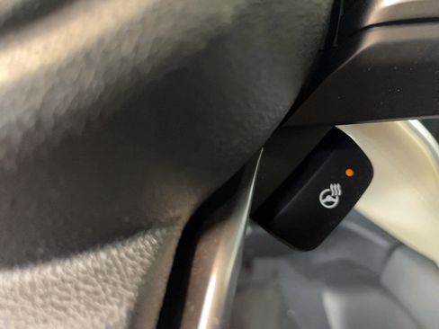 Used 2022 Subaru Outback Limited XT image 18