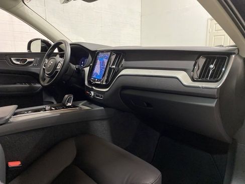 Used 2025 Volvo XC60 B5 Plus image 80