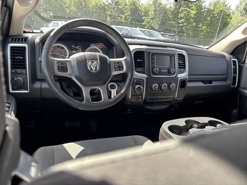 Used 2022 RAM 1500 Classic SLT AWD/4WD image 15