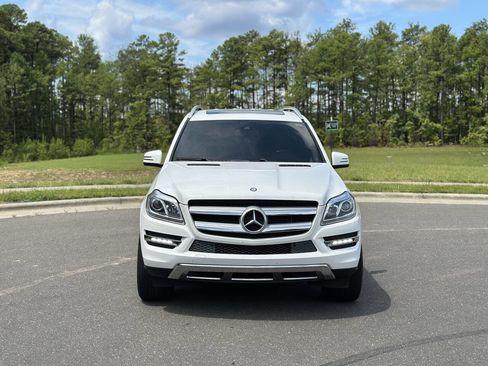 Used 2014 Mercedes-Benz GL 450 4MATIC image 2