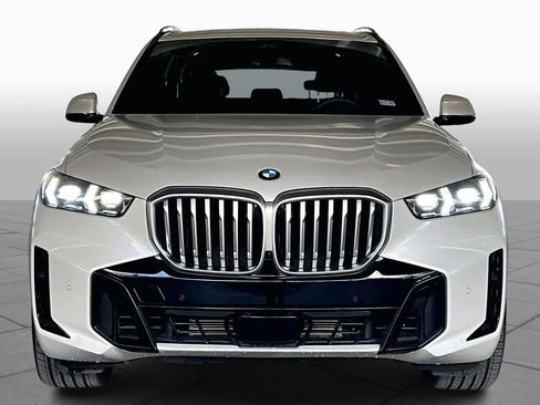 Used 2025 BMW X5 xDrive40i w/ M Sport Package image 3