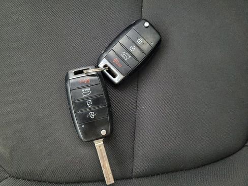 Used 2018 Kia Soul w/ Option Group 020 FWD image 32