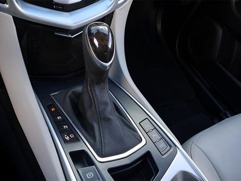 Used 2015 Cadillac SRX Luxury w/ Driver Awareness Package image 22