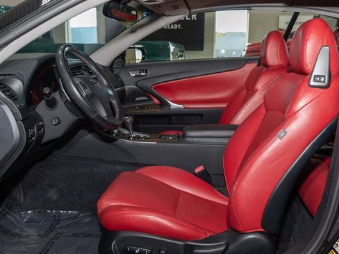 Used 2014 Lexus IS 250C image 5