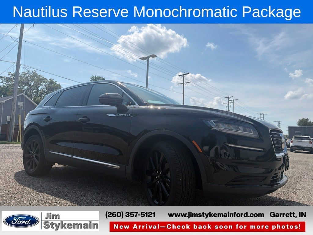 Used 2023 Lincoln Nautilus Reserve w/ Equipment Group 201A AWD/4WD image 11