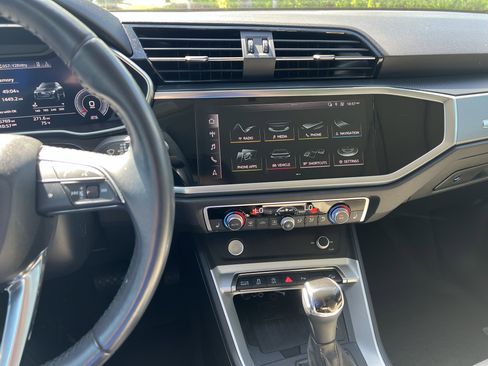 Used 2020 Audi Q3 2.0T Premium Plus image 18