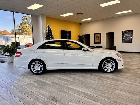 Used 2011 Mercedes-Benz E 350 Sedan image 5
