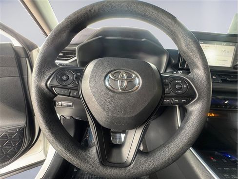Used 2019 Toyota RAV4 XLE image 14