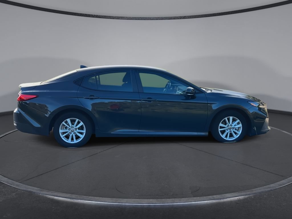 Used 2026 Toyota Camry LE FWD image 9
