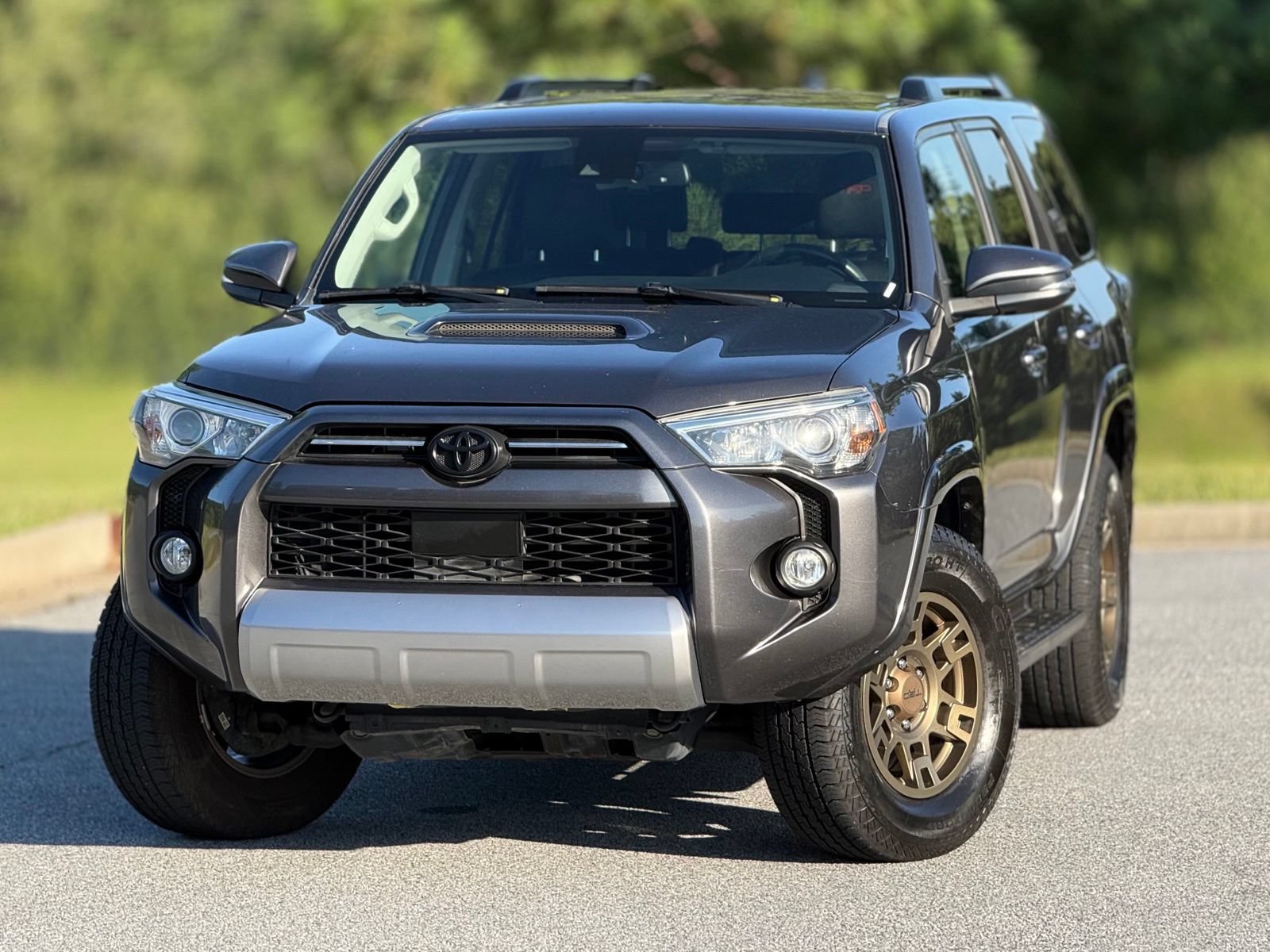 Used 2020 Toyota 4Runner TRD Off-Road Premium AWD/4WD image 2