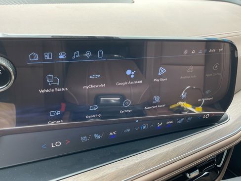 Used 2026 Chevrolet Tahoe High Country image 12