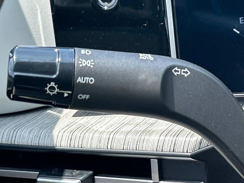 New 2025 Hyundai Santa Fe Calligraphy FWD image 34