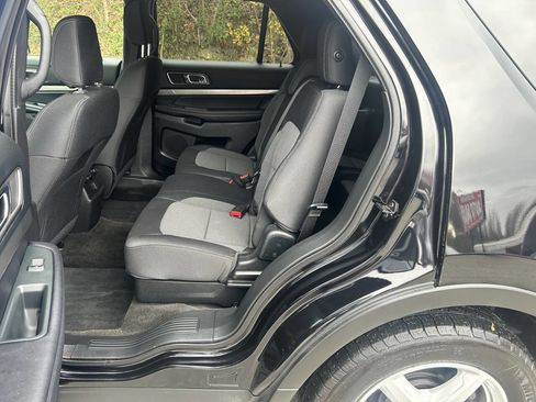 Used 2018 Ford Explorer XLT w/ Equipment Group 201A image 25