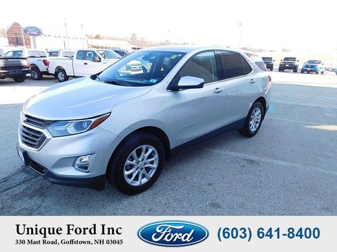 Used 2020 Chevrolet Equinox LT w/ Driver Convenience Package image 4