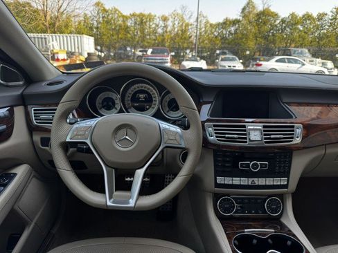 Used 2014 Mercedes-Benz CLS 550 image 31