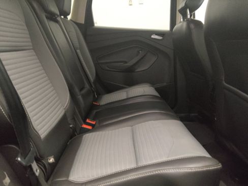 Used 2019 Ford Escape SE FWD image 19
