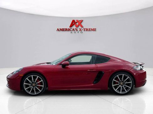 Used 2017 Porsche 718 Cayman S image 2