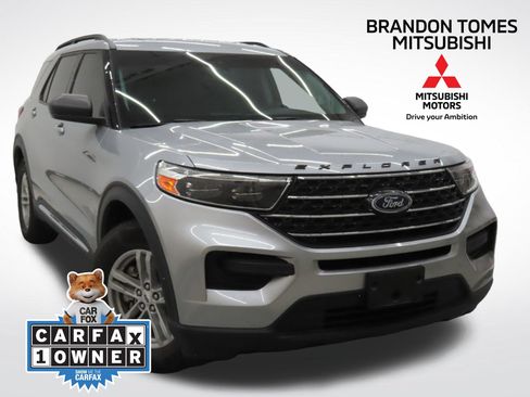 Used 2024 Ford Explorer XLT RWD image 1