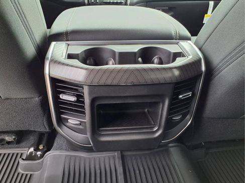 New 2026 RAM 3500 Big Horn AWD/4WD image 15